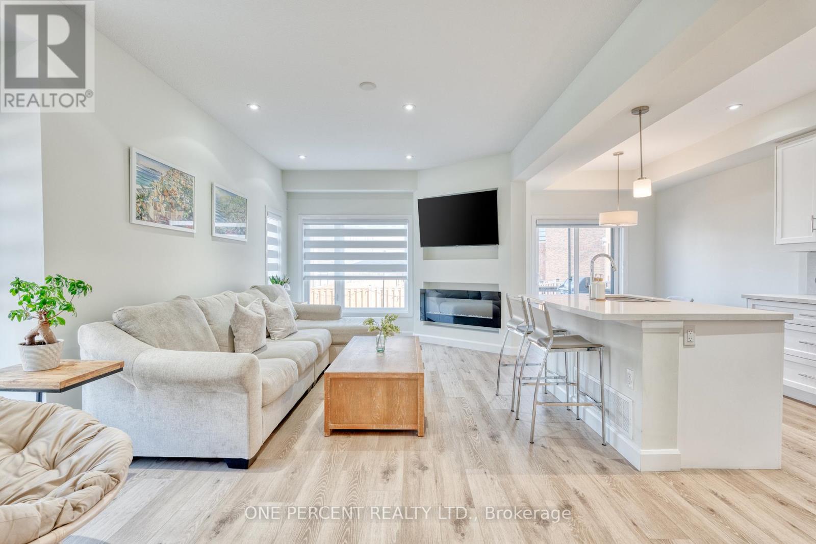 Single Family House for Sale in  SOUTHAM LANE Hamilton (Mountview) 