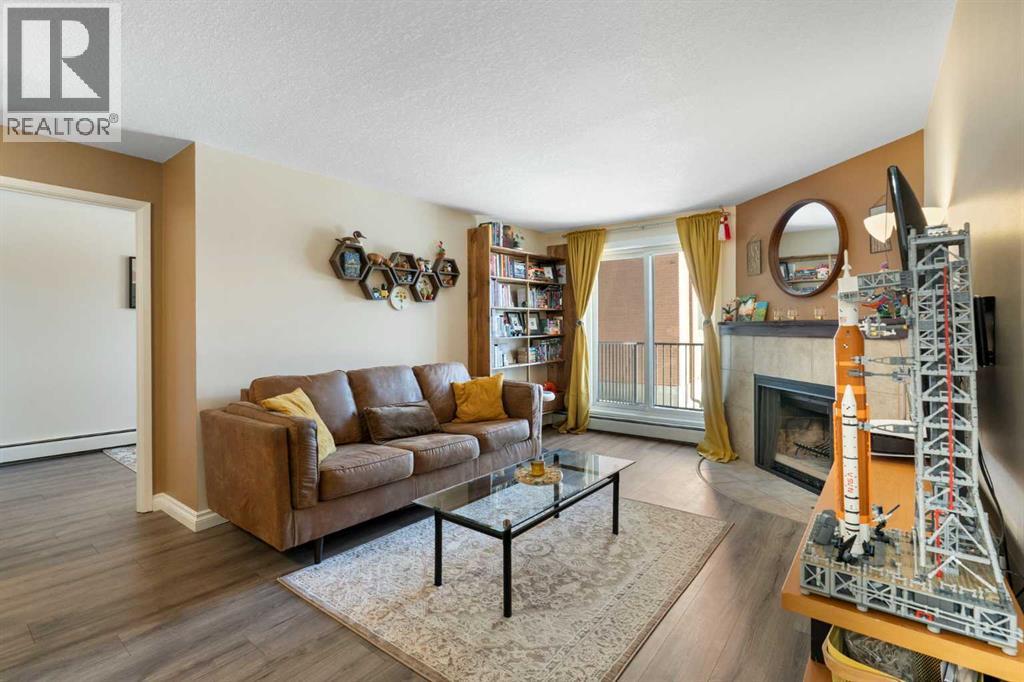 Single Family House for Sale in    Street SW Canyon Meadows Calgary 