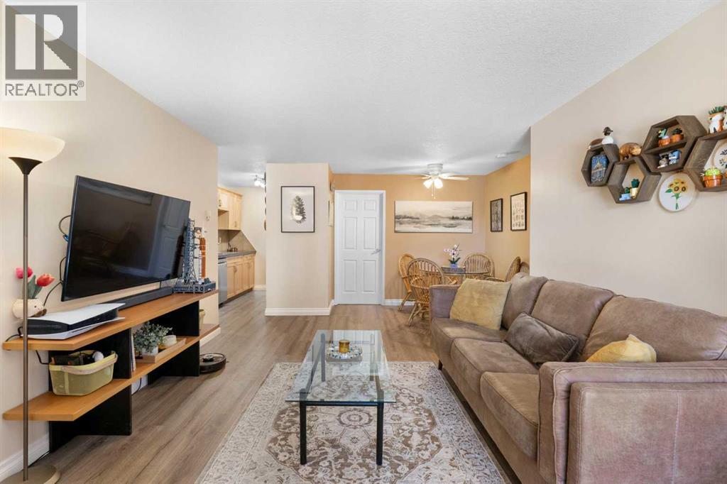 Single Family House for Sale in    Street SW Canyon Meadows Calgary 