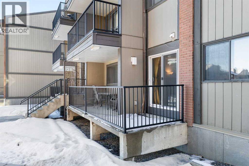 Single Family House for Sale in    Street SW Canyon Meadows Calgary 