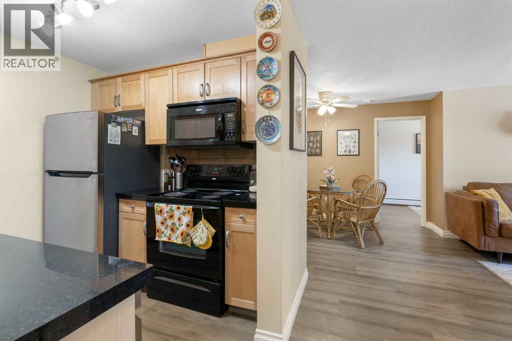 Single Family House for Sale in    Street SW Canyon Meadows Calgary 