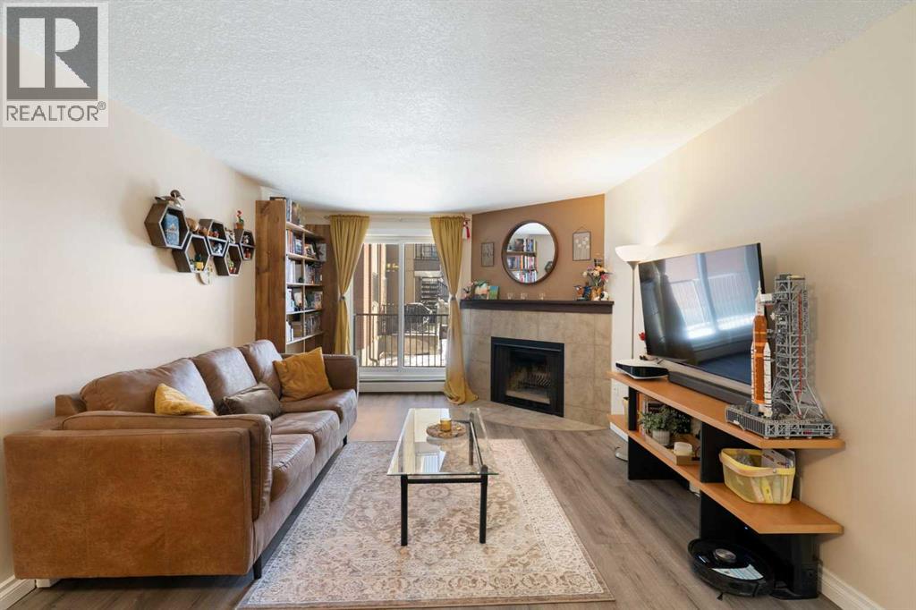 Single Family House for Sale in    Street SW Canyon Meadows Calgary 