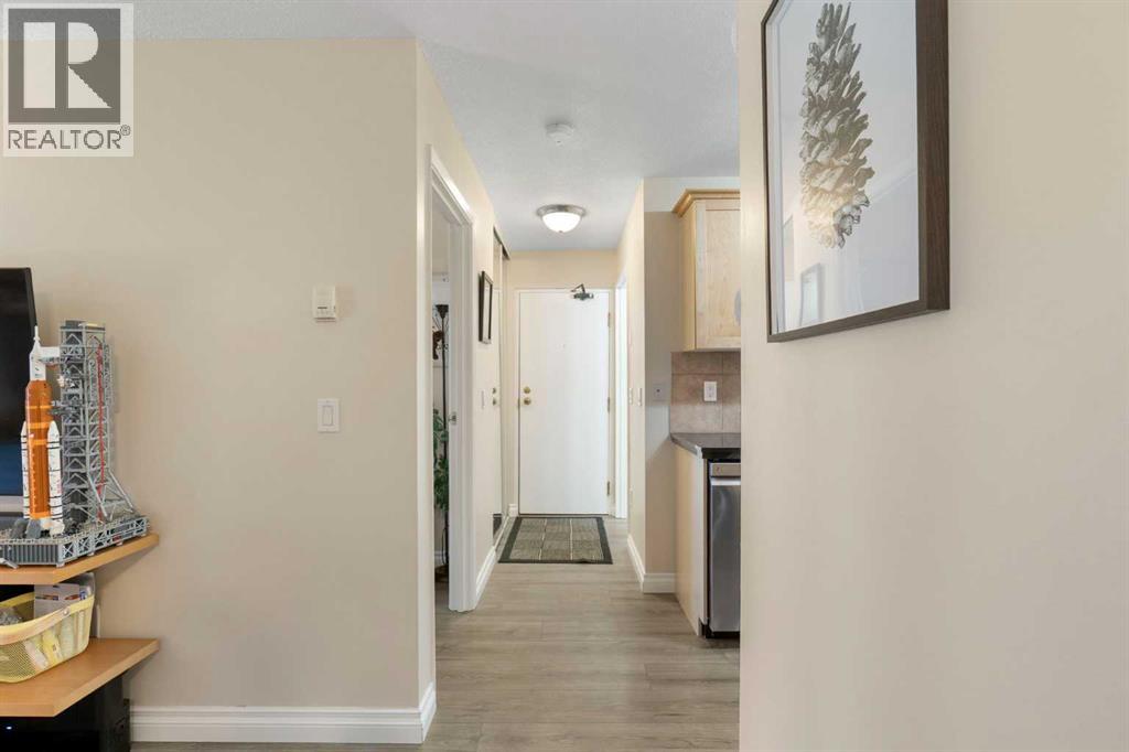 Single Family House for Sale in    Street SW Canyon Meadows Calgary 