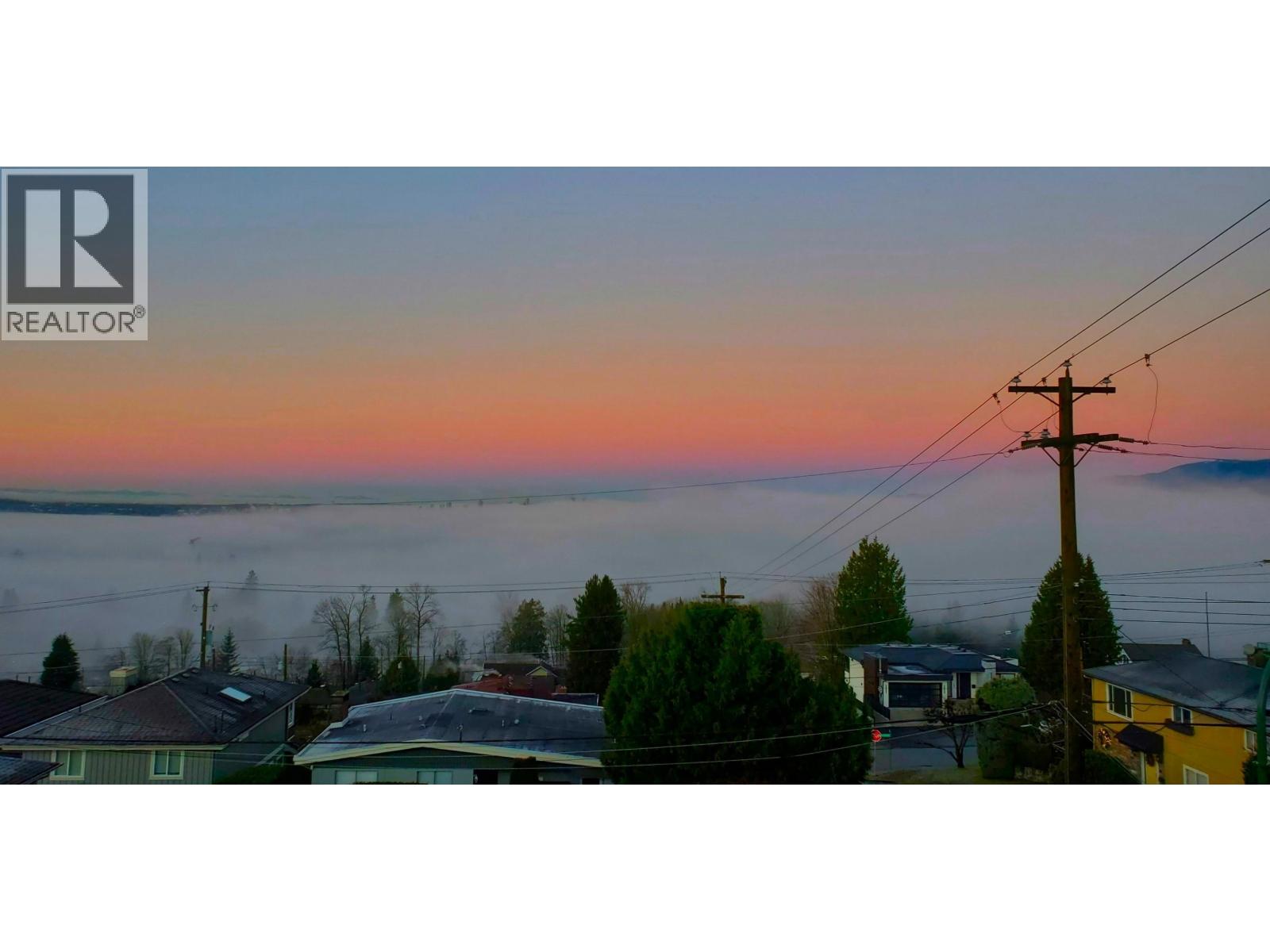 11 HYTHE AVENUE, Burnaby