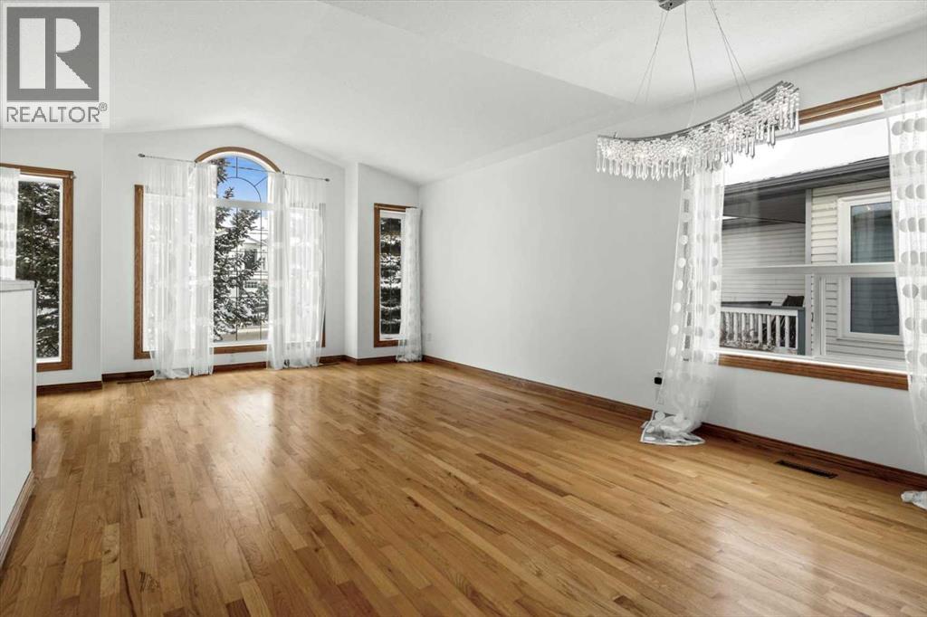 Single Family House Bi-level for Sale in  Scurfield Drive NW Scenic Acres Calgary 