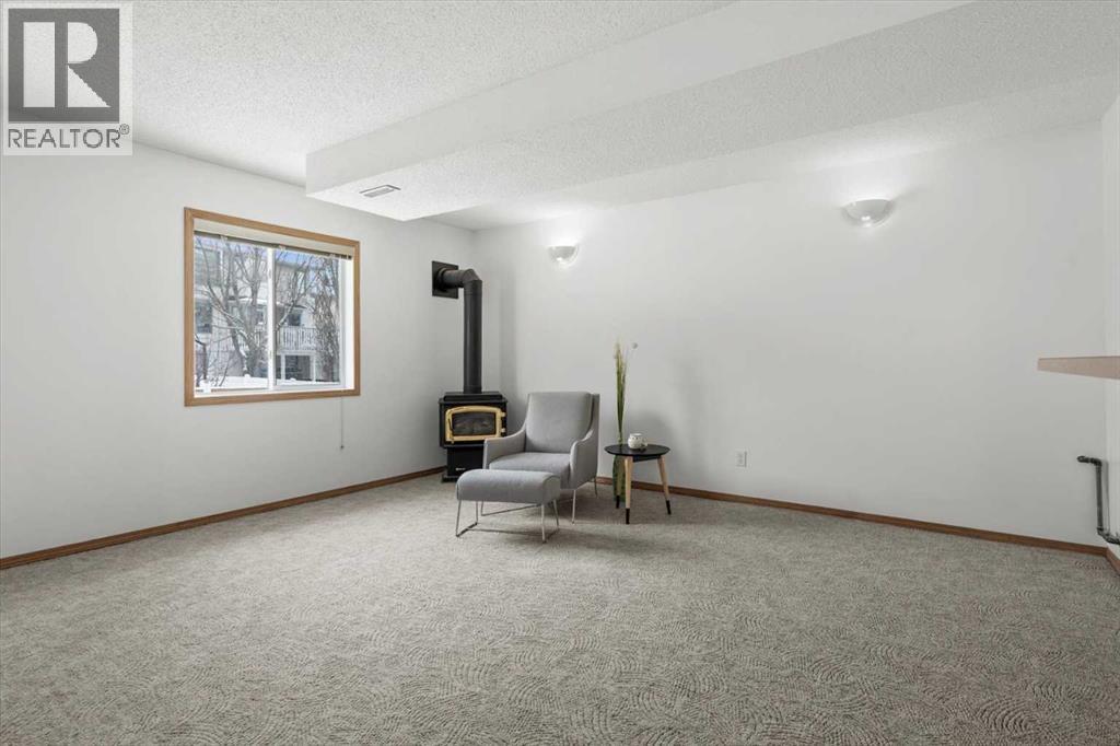 Single Family House Bi-level for Sale in  Scurfield Drive NW Scenic Acres Calgary 