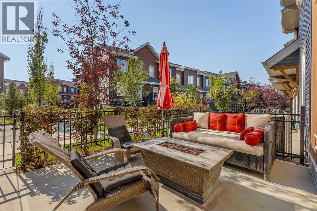 158 Livingston Common NE, Calgary, Alberta