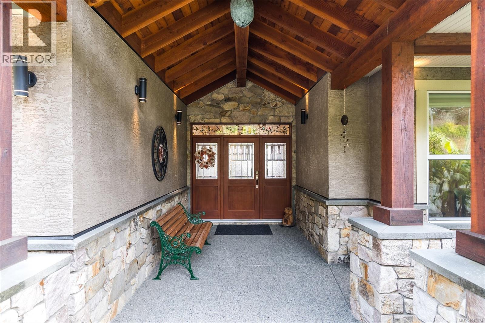 2851 Whiskey Point Rd, Mill Bay