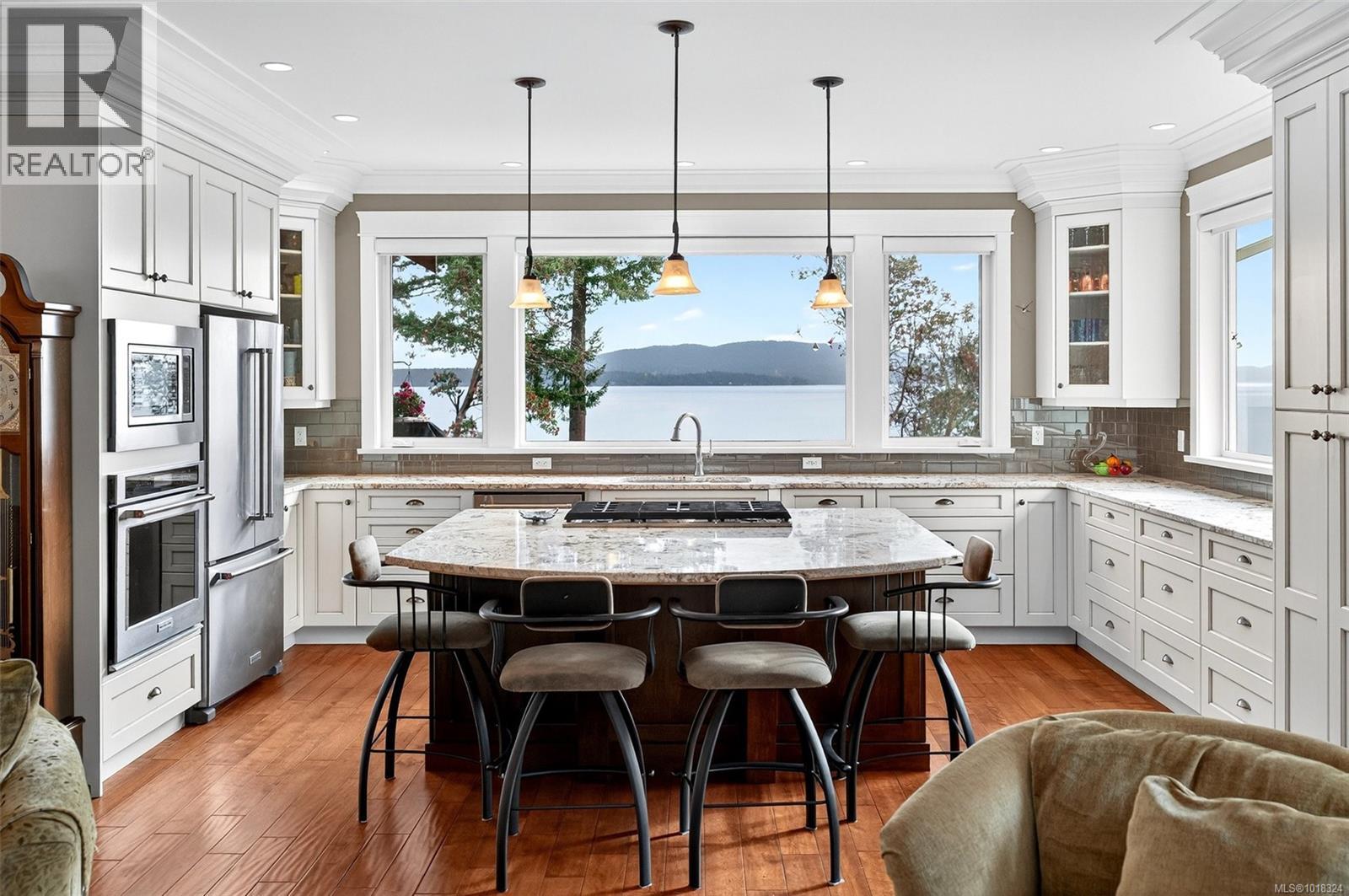 2851 Whiskey Point Rd, Mill Bay