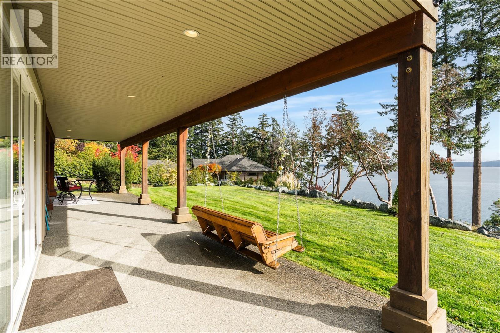 2851 Whiskey Point Rd, Mill Bay