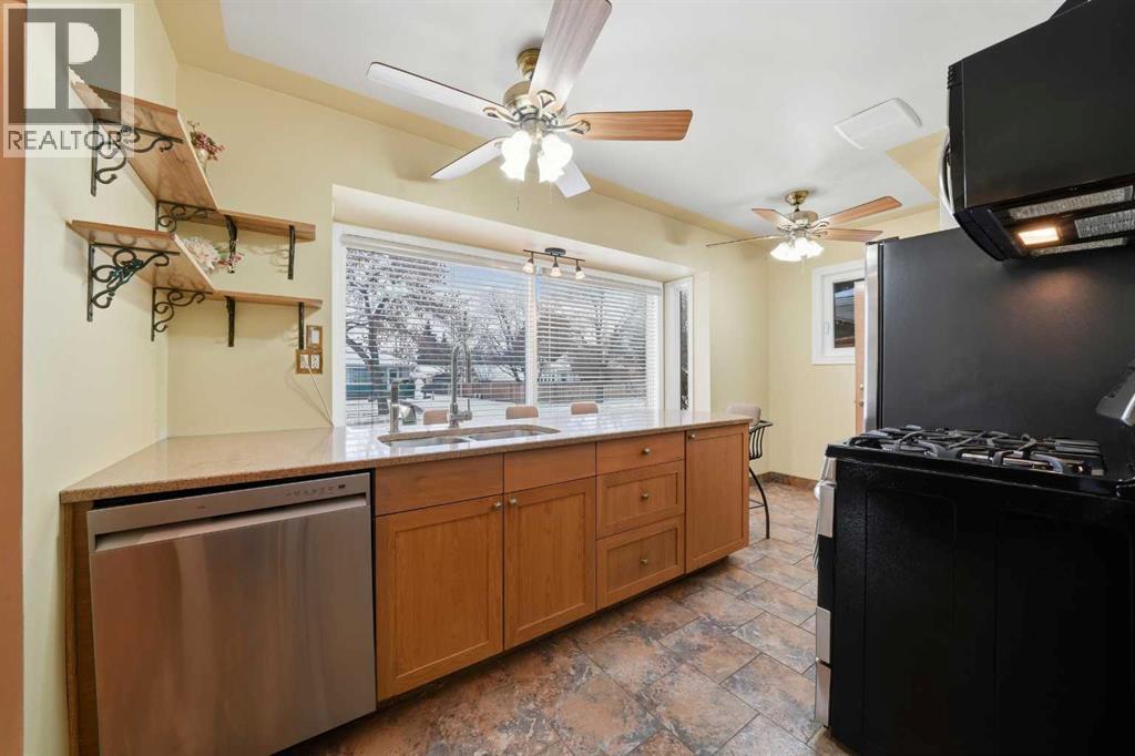 Single Family House Bungalow for Sale in   Street Mountview Red Deer 