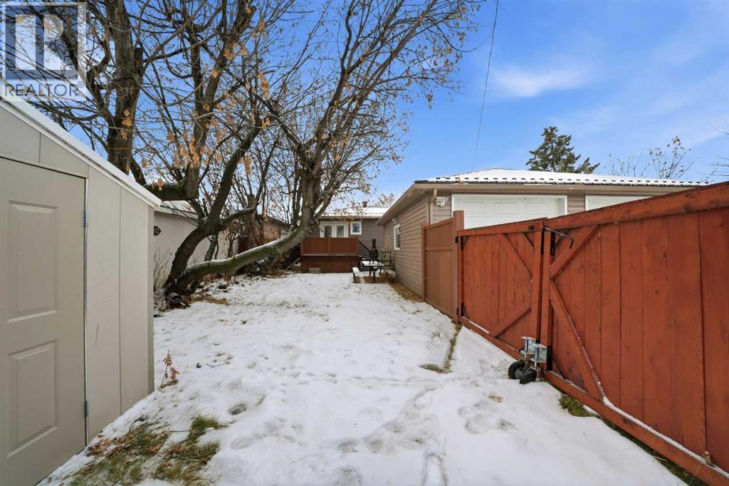 Single Family House Bungalow for Sale in   Street Mountview Red Deer 