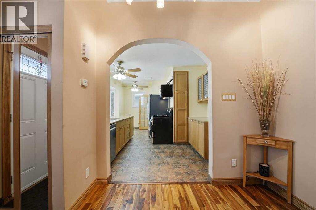 Single Family House Bungalow for Sale in   Street Mountview Red Deer 