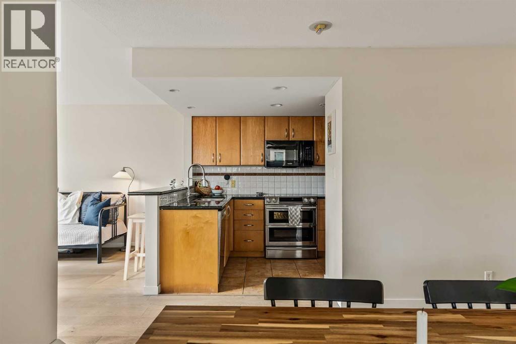 Single Family House for Sale in    Avenue SW Downtown West End Calgary 