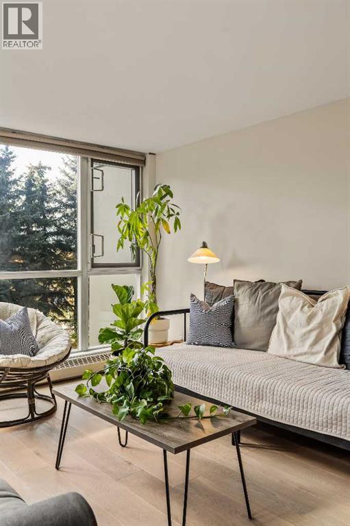 Single Family House for Sale in    Avenue SW Downtown West End Calgary 