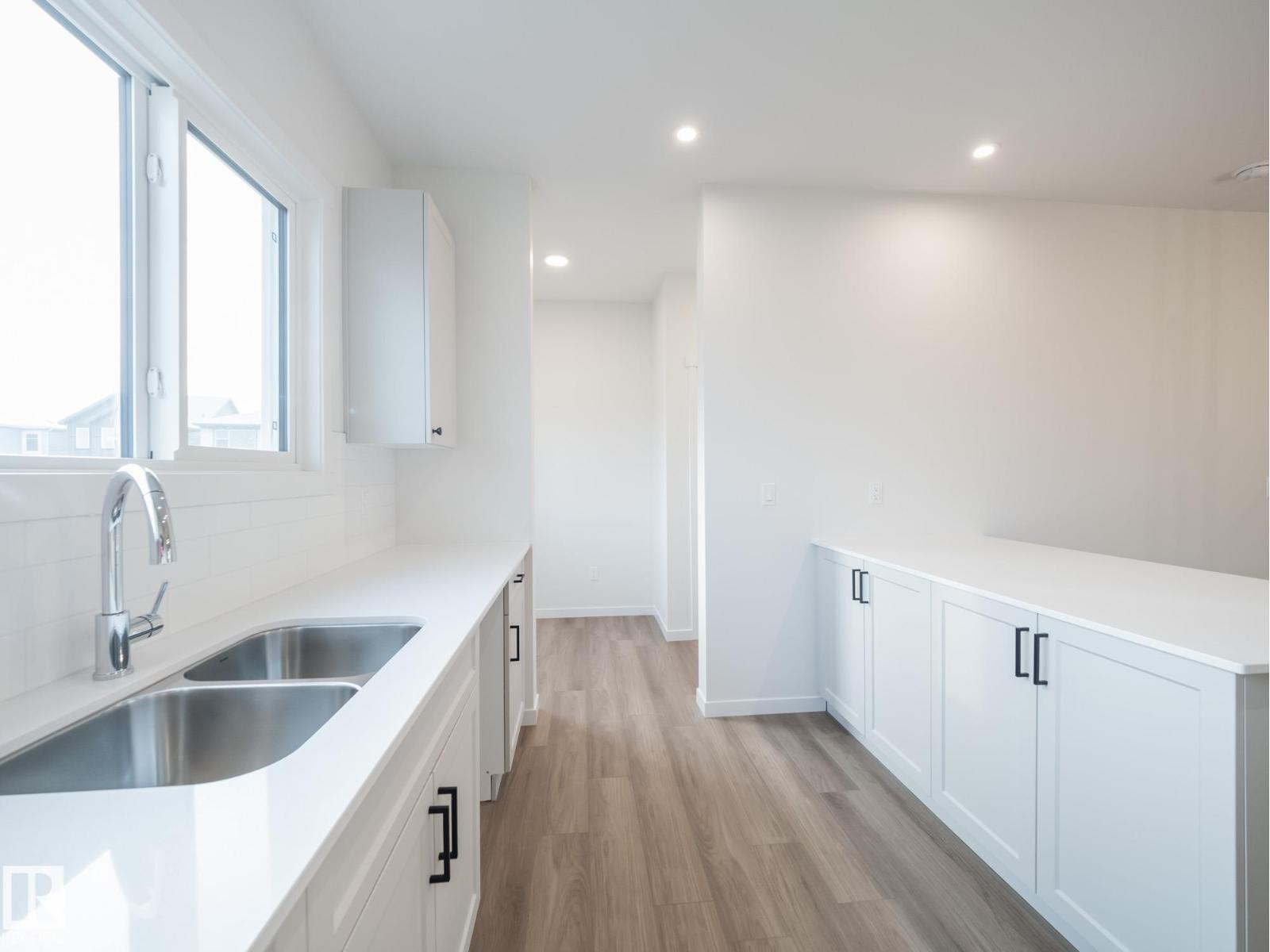 17631 70 ST NW, Edmonton