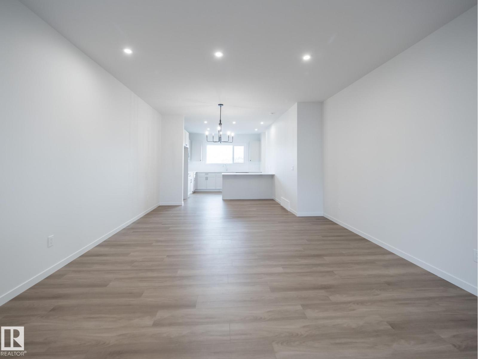 17631 70 ST NW, Edmonton