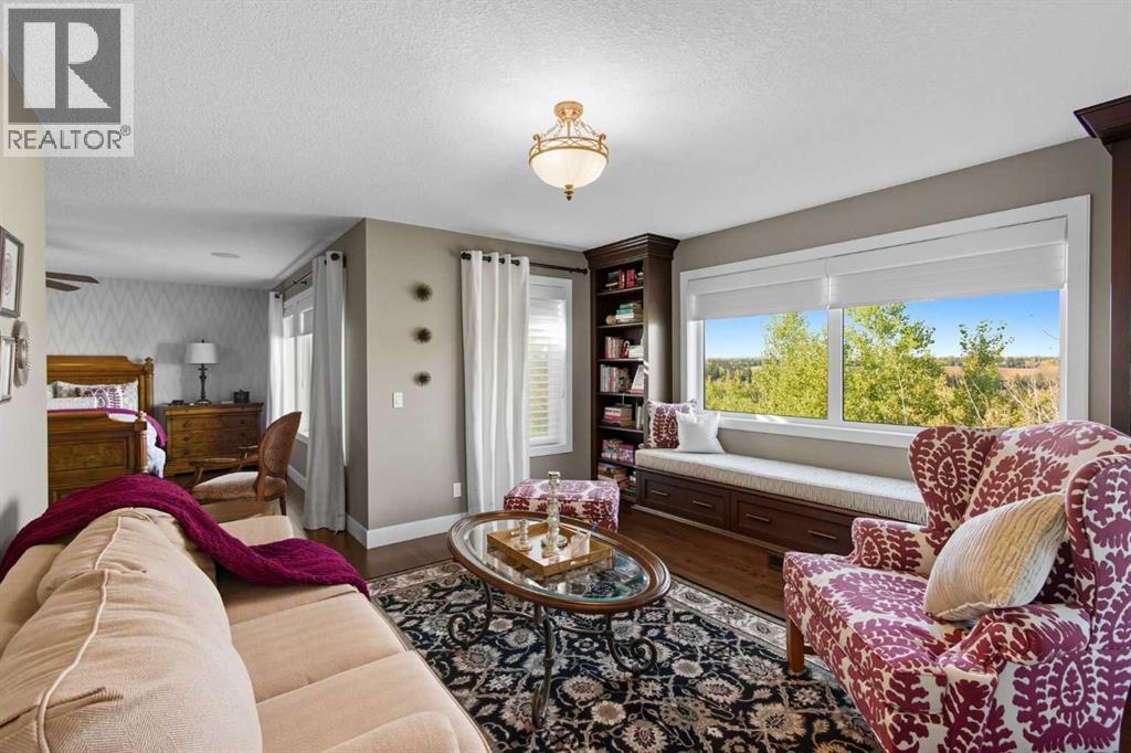 Single Family House for Sale in  Evergreen Mount SW Evergreen Calgary 