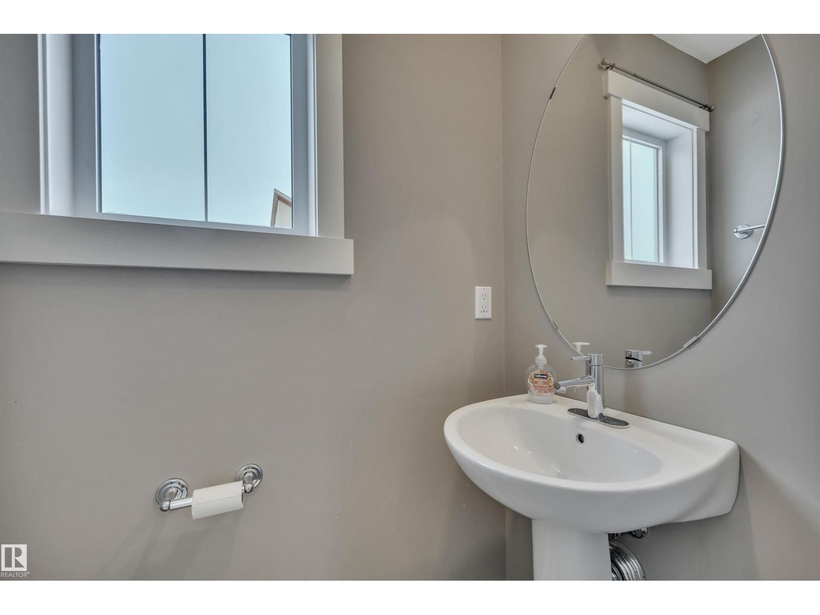 #197 401 SOUTHFORK DR, Leduc