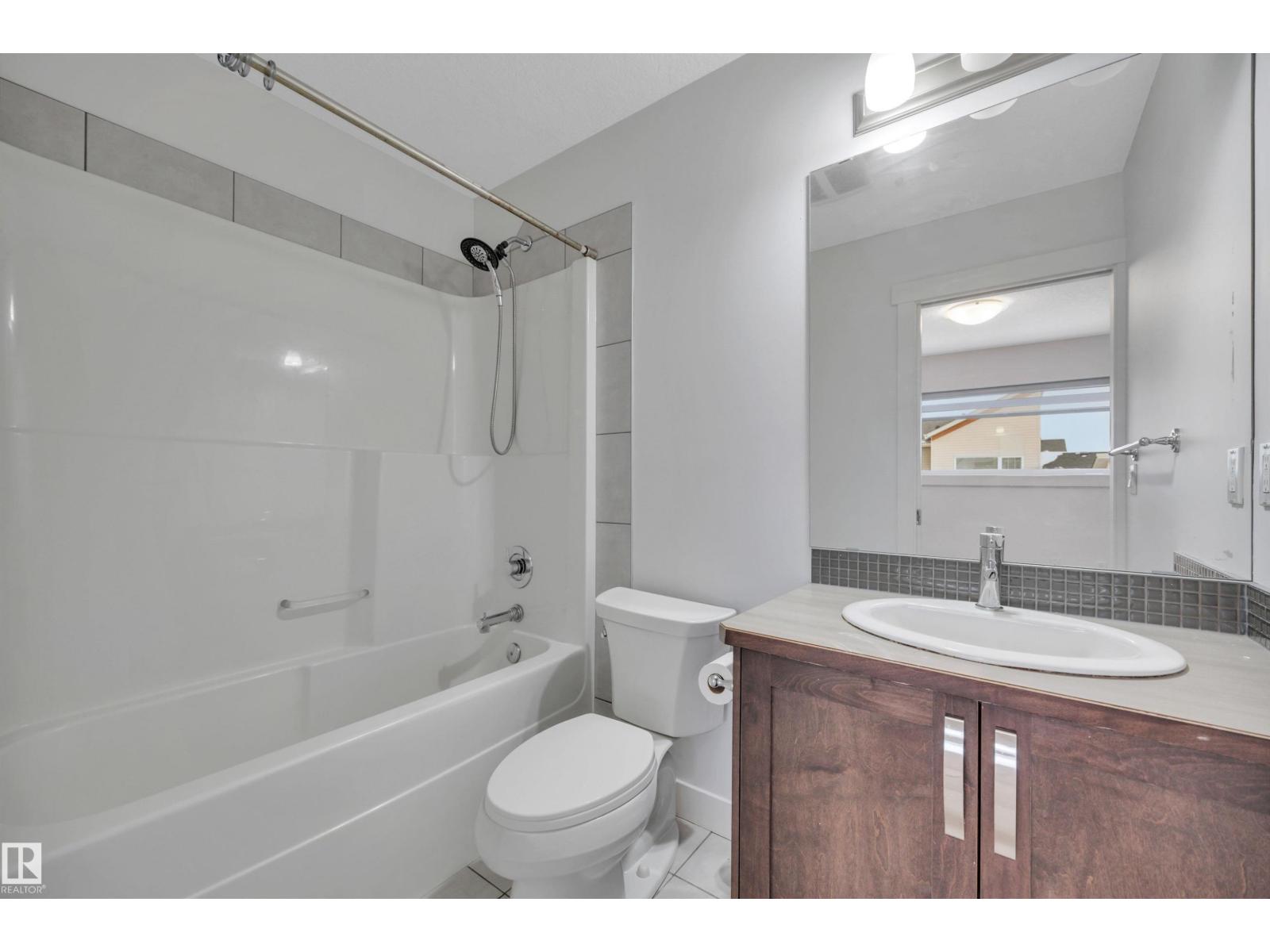 #197 401 SOUTHFORK DR, Leduc