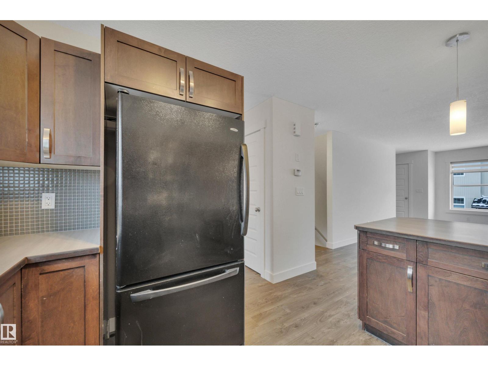 #197 401 SOUTHFORK DR, Leduc