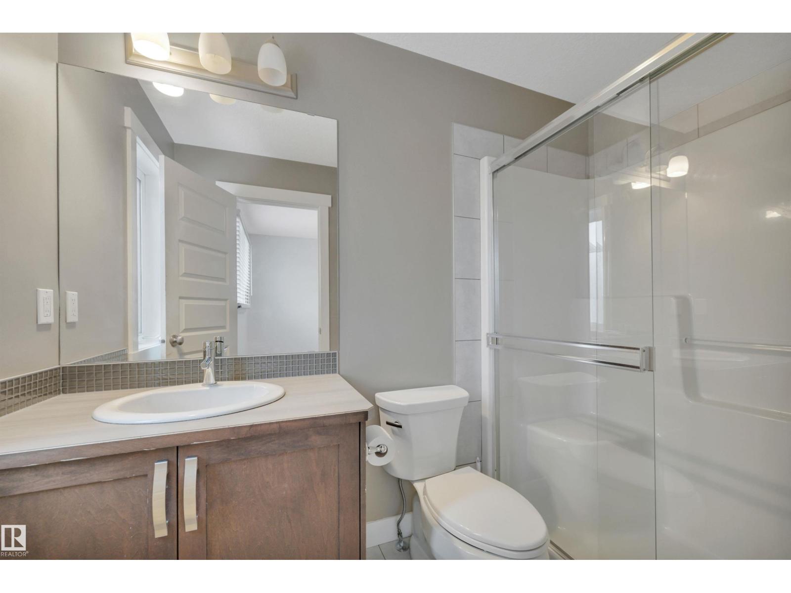 #197 401 SOUTHFORK DR, Leduc