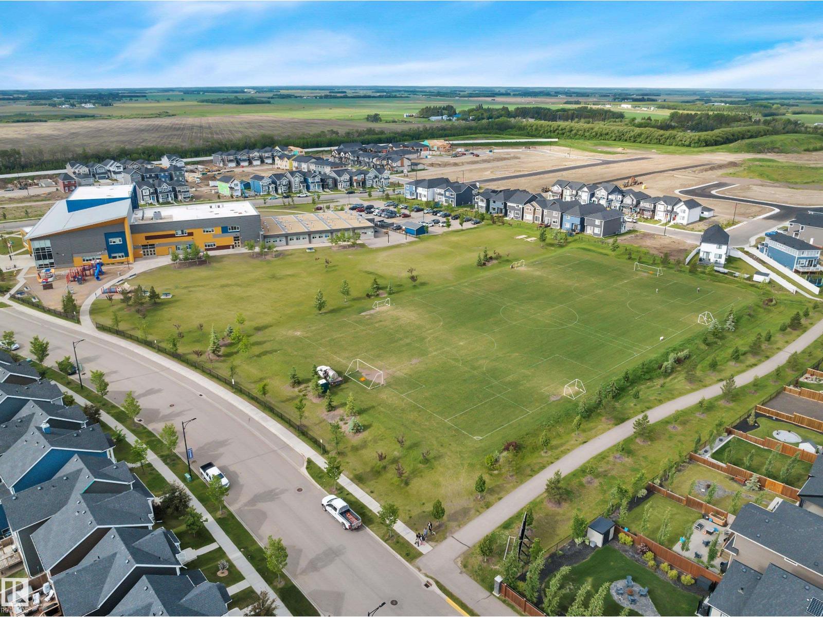 #197 401 SOUTHFORK DR, Leduc