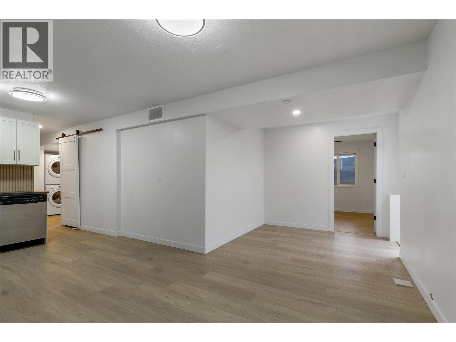  1527 40 Street, Vernon