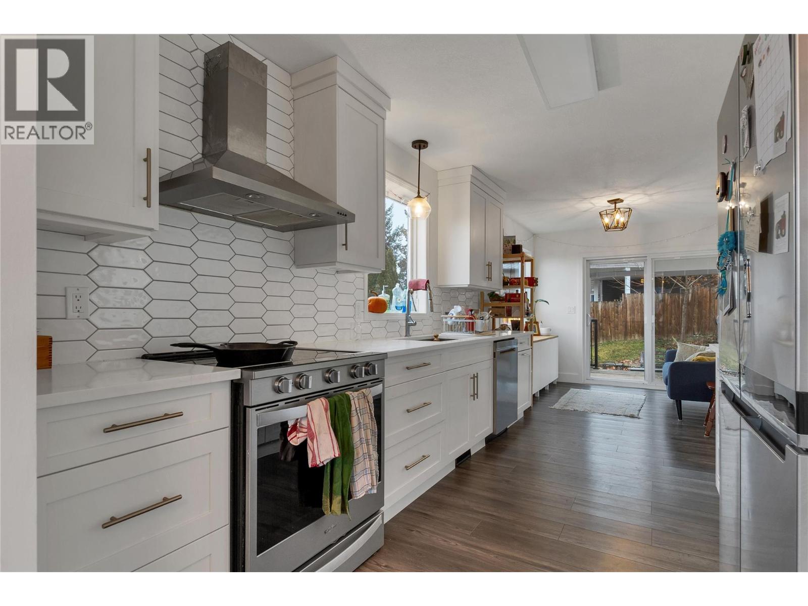  1527 40 Street, Vernon