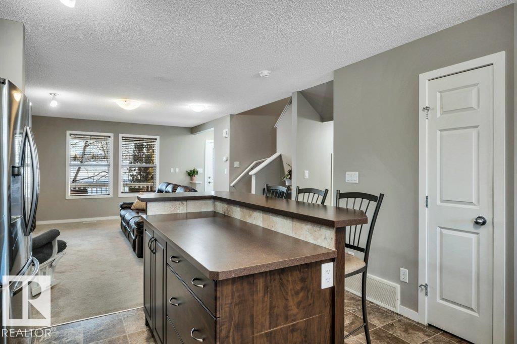 1512 70 ST SW SW, Edmonton