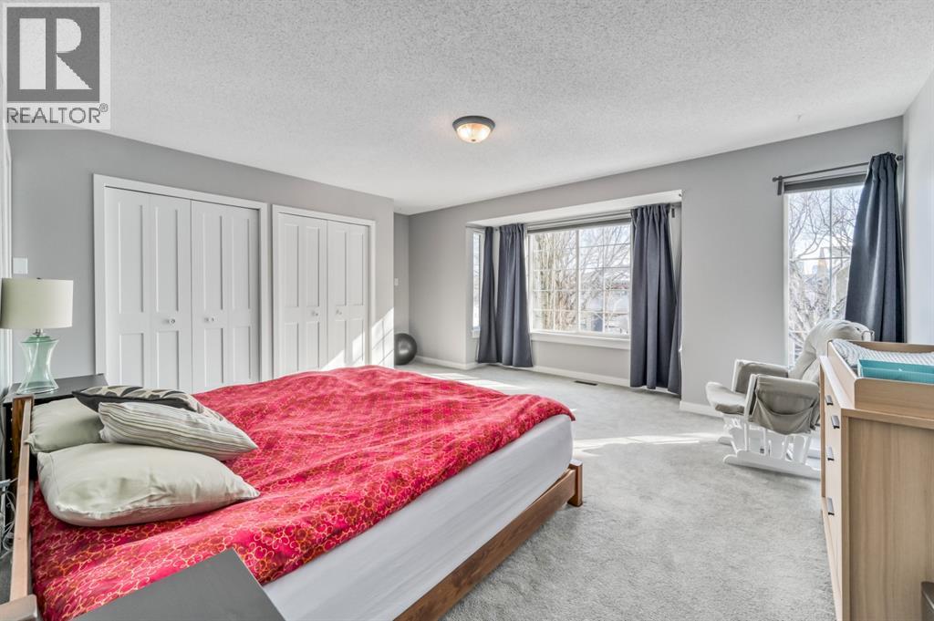 Single Family House for Sale in   Avenue NW Mount Pleasant Calgary 