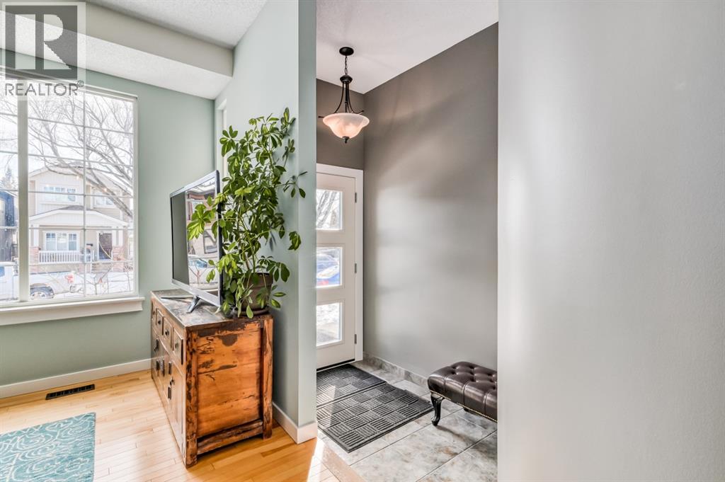 Single Family House for Sale in   Avenue NW Mount Pleasant Calgary 