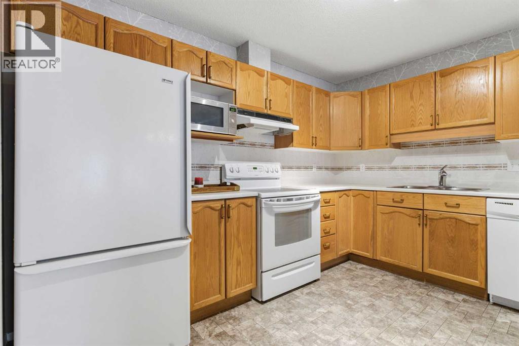 Single Family House for Sale in   Sienna Park Green SW Signal Hill Calgary 