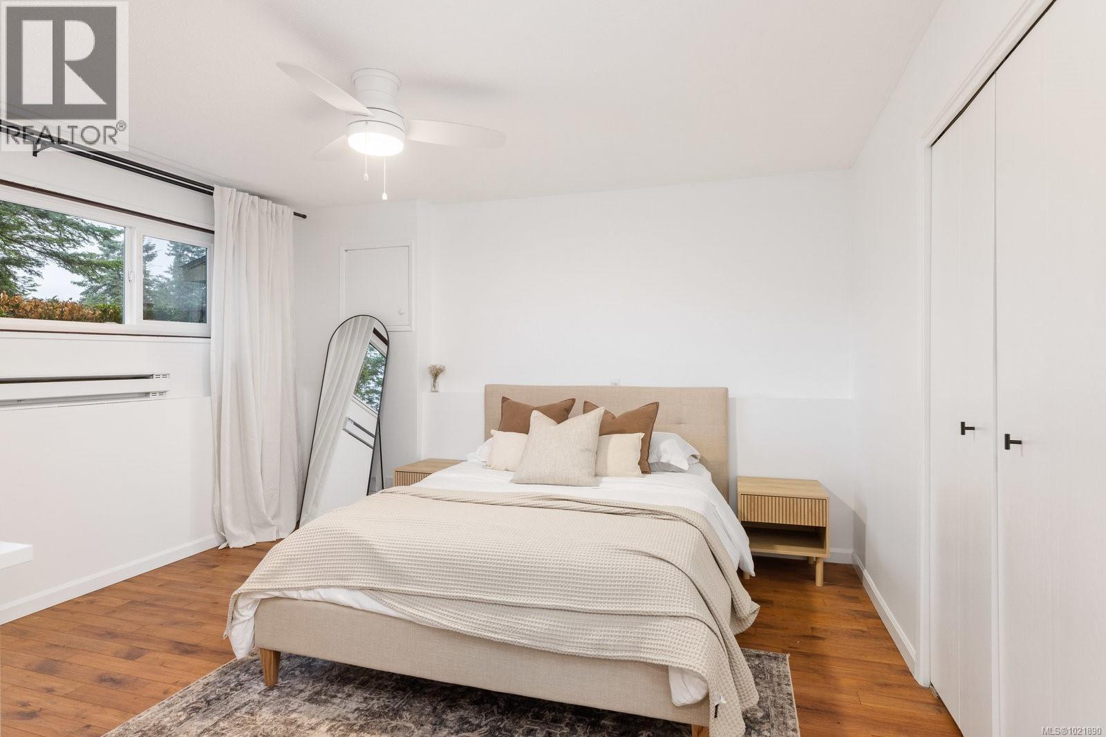  492 Meredith Crescent, Saanich