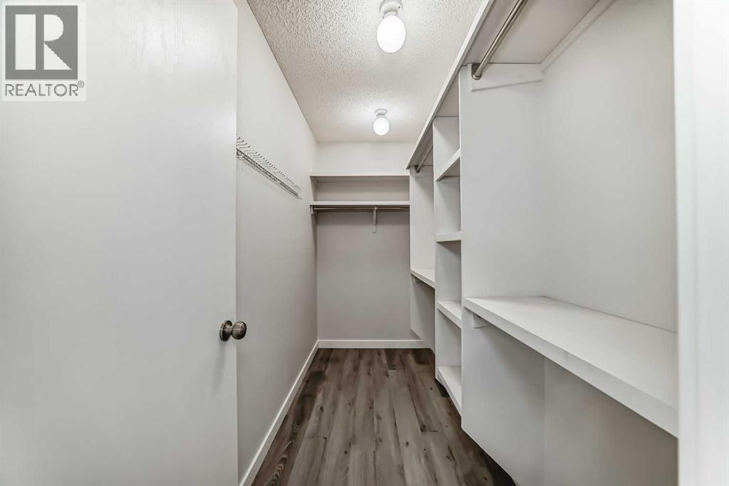 Single Family House for Sale in  Hidden Valley Drive NW Hidden Valley Calgary 