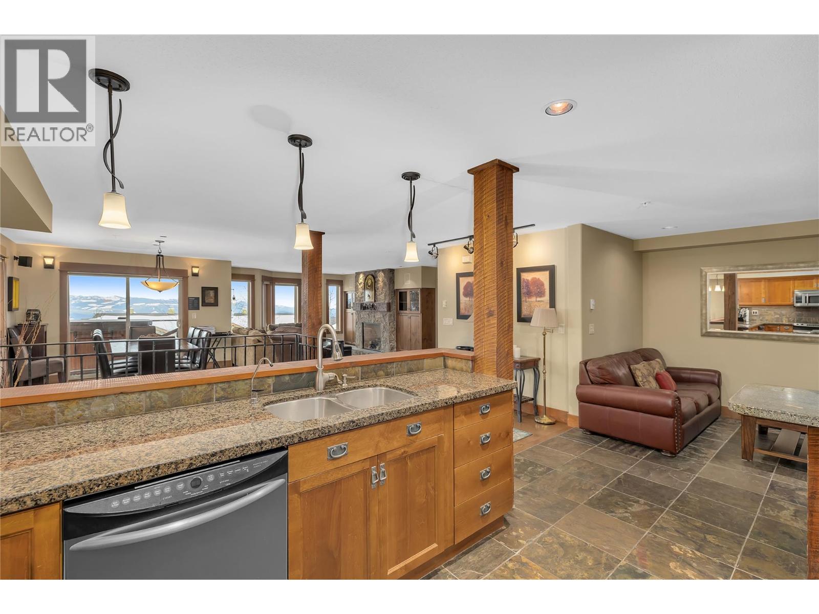 9 80 Kettleview Road, Big White