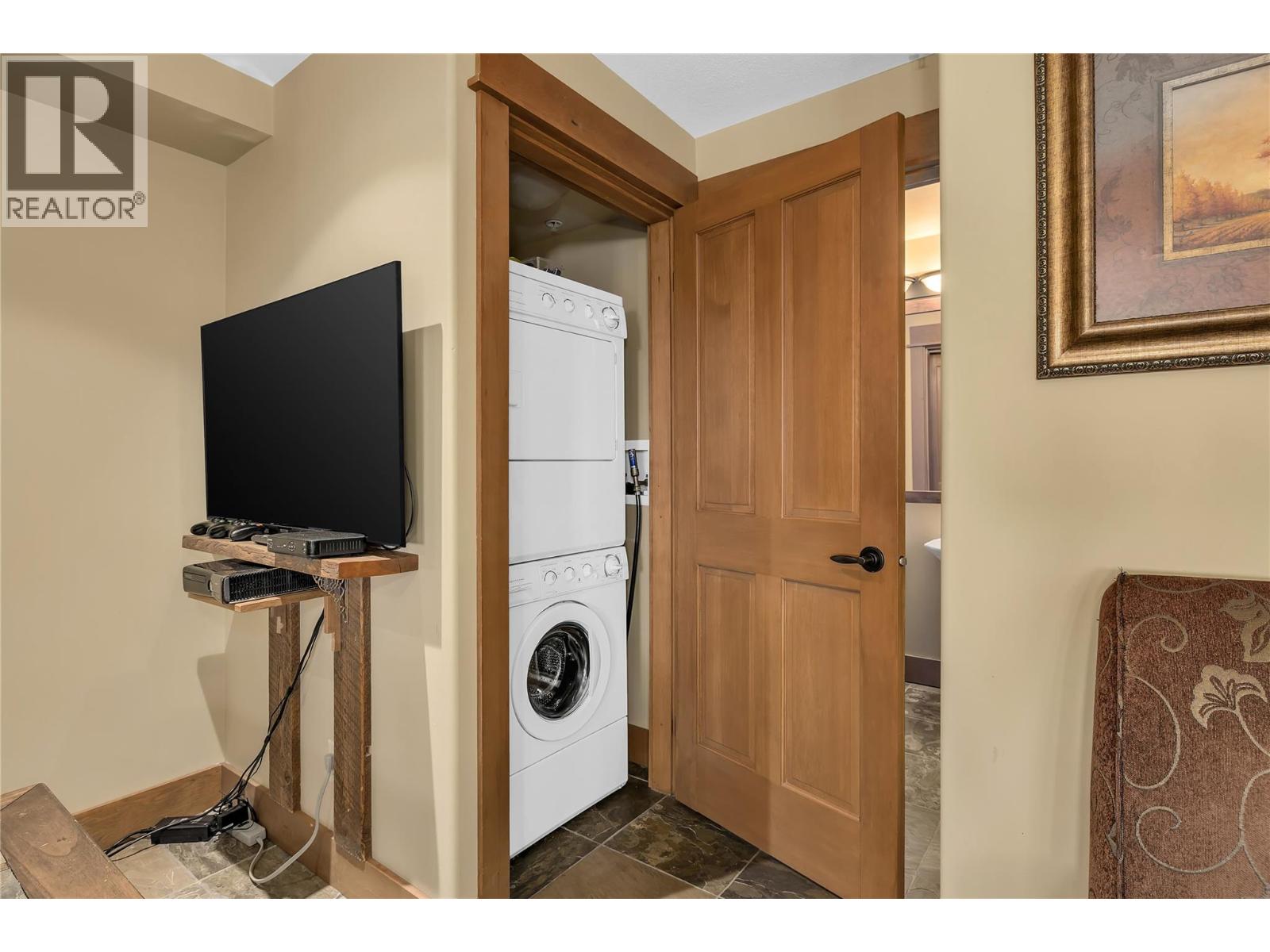 9 80 Kettleview Road, Big White