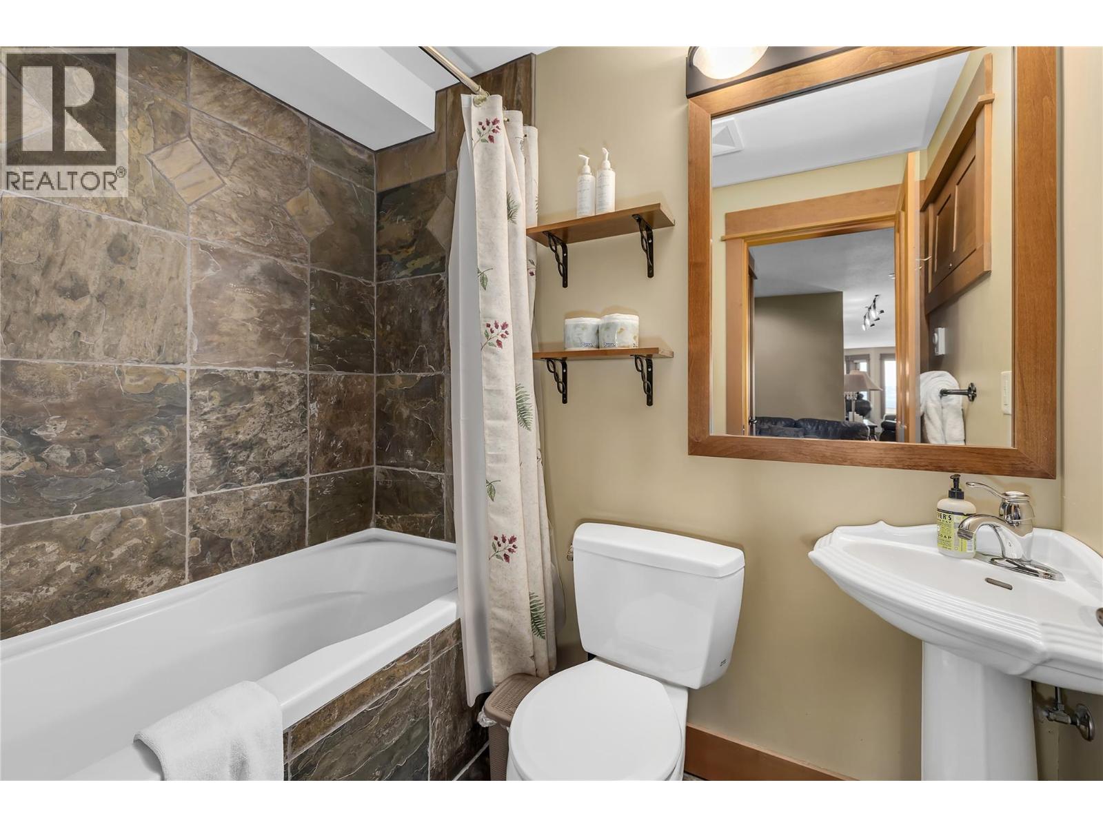 #9 80 Kettleview Road - 18