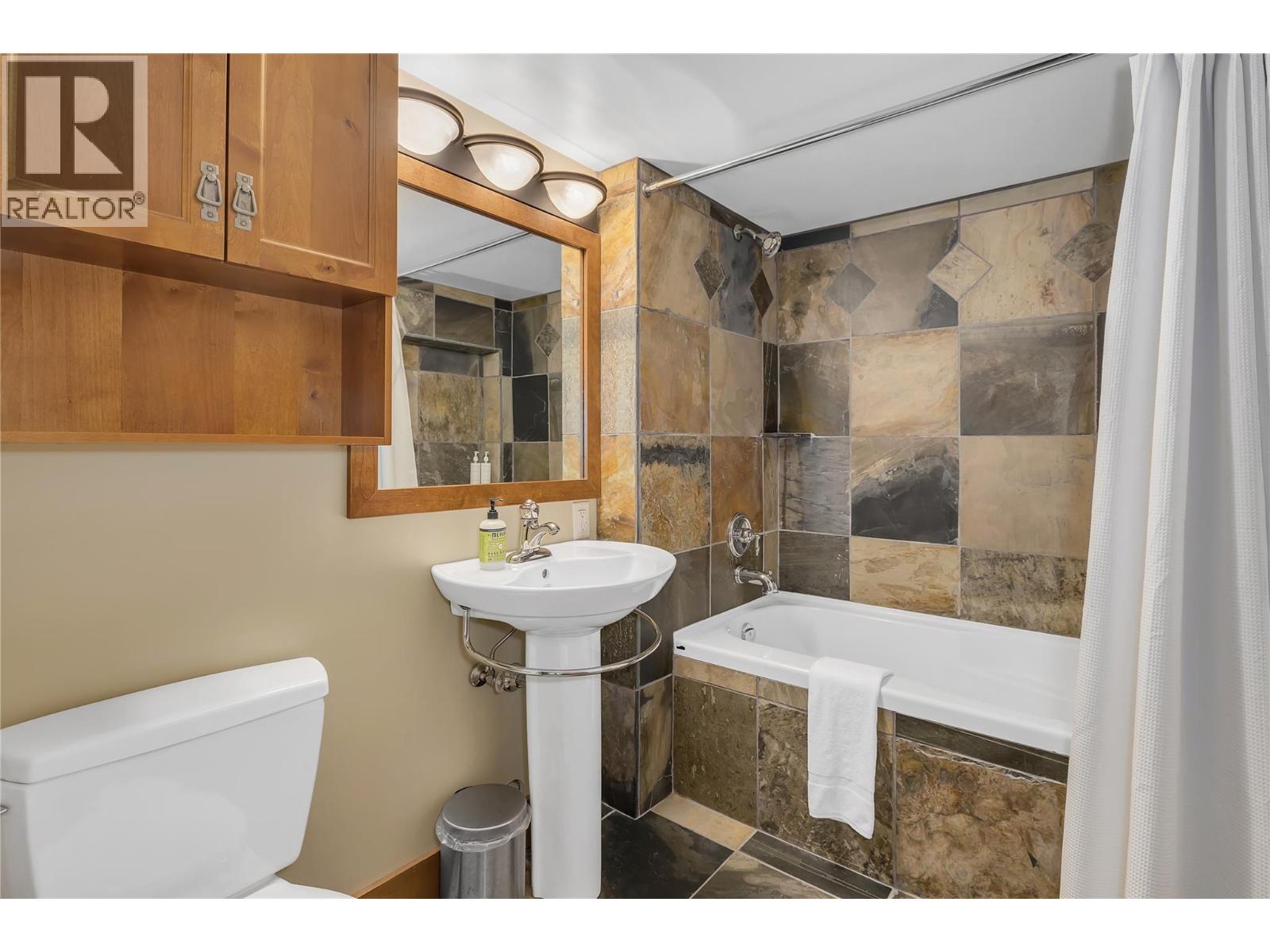 9 80 Kettleview Road, Big White