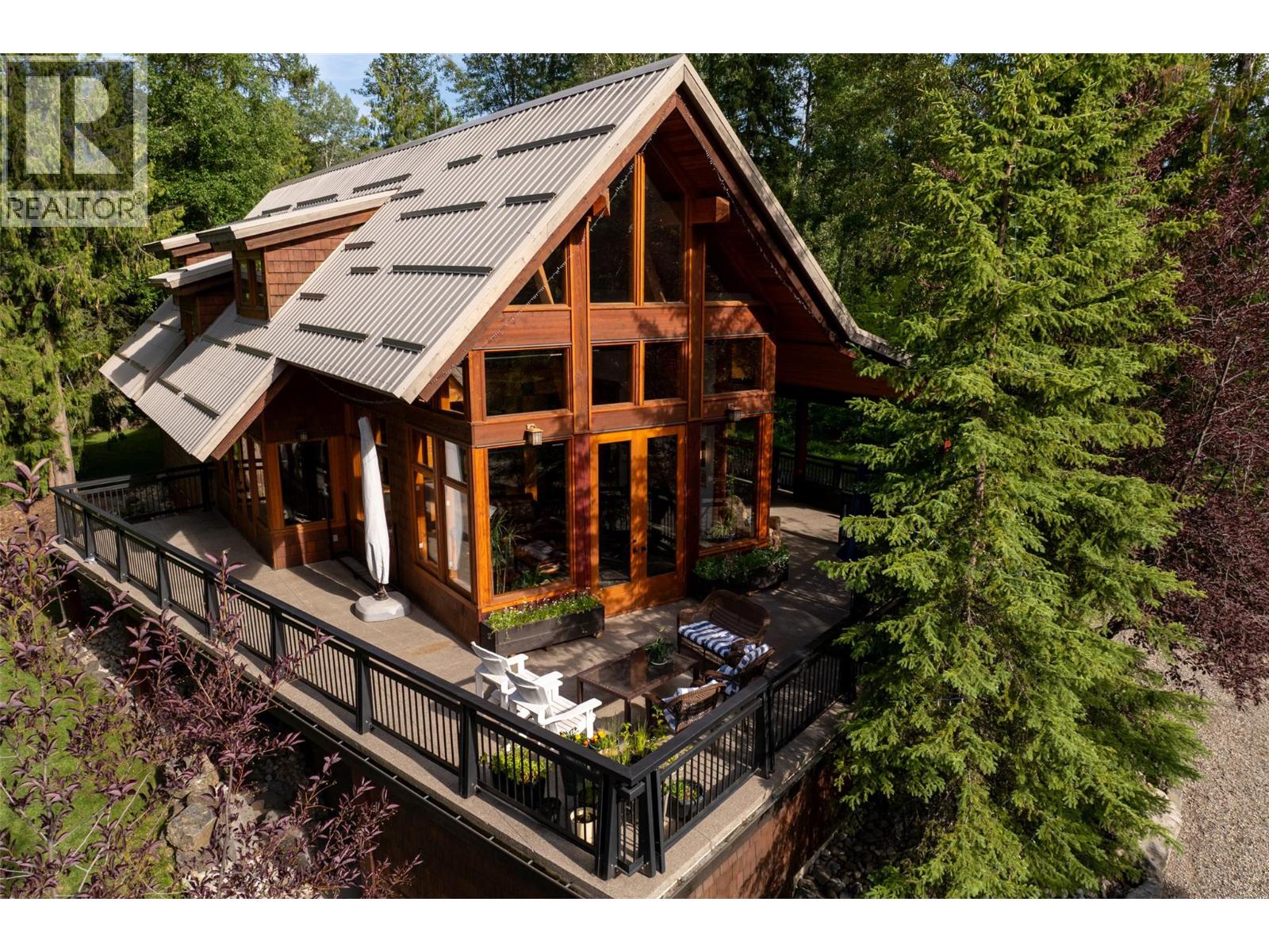 20 Alpine Trails Crescent, Fernie