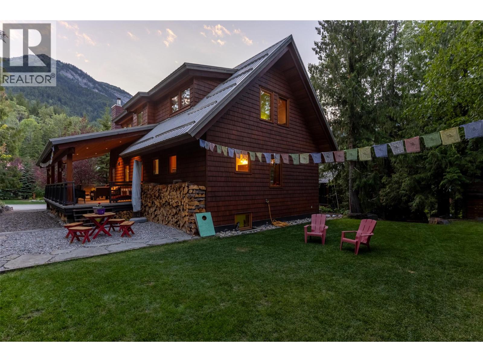 20 Alpine Trails Crescent, Fernie