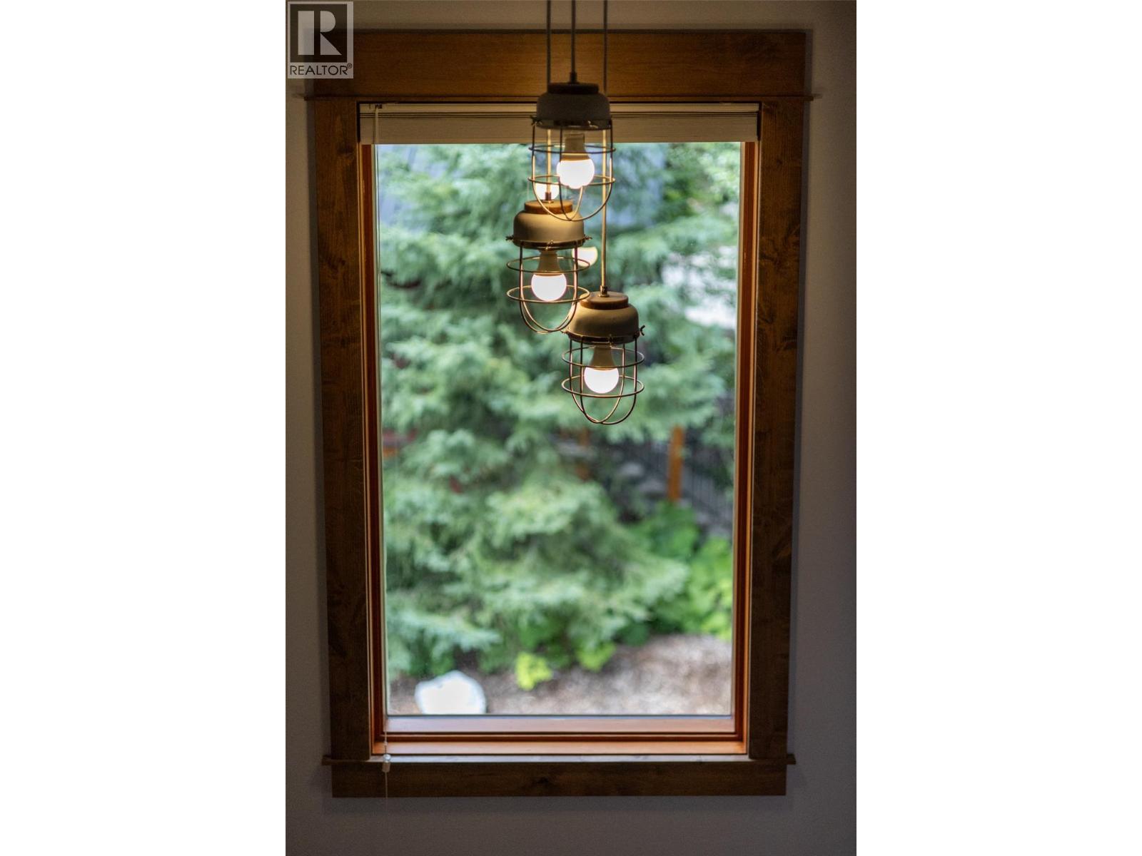 20 Alpine Trails Crescent, Fernie