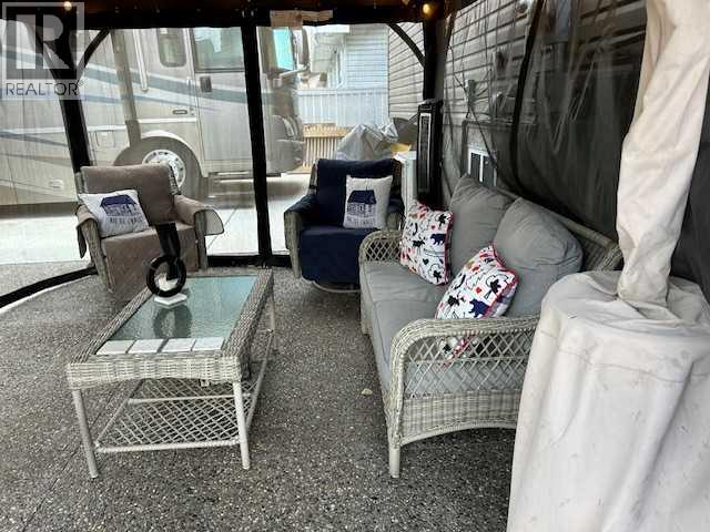 Single Family House Bi-level for Sale in  Rundlehorn Drive NE Rundle Calgary 