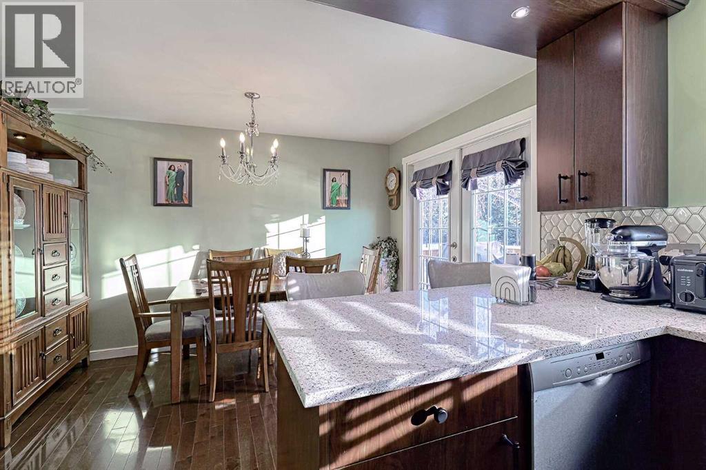 Single Family House Bi-level for Sale in  Rundlehorn Drive NE Rundle Calgary 