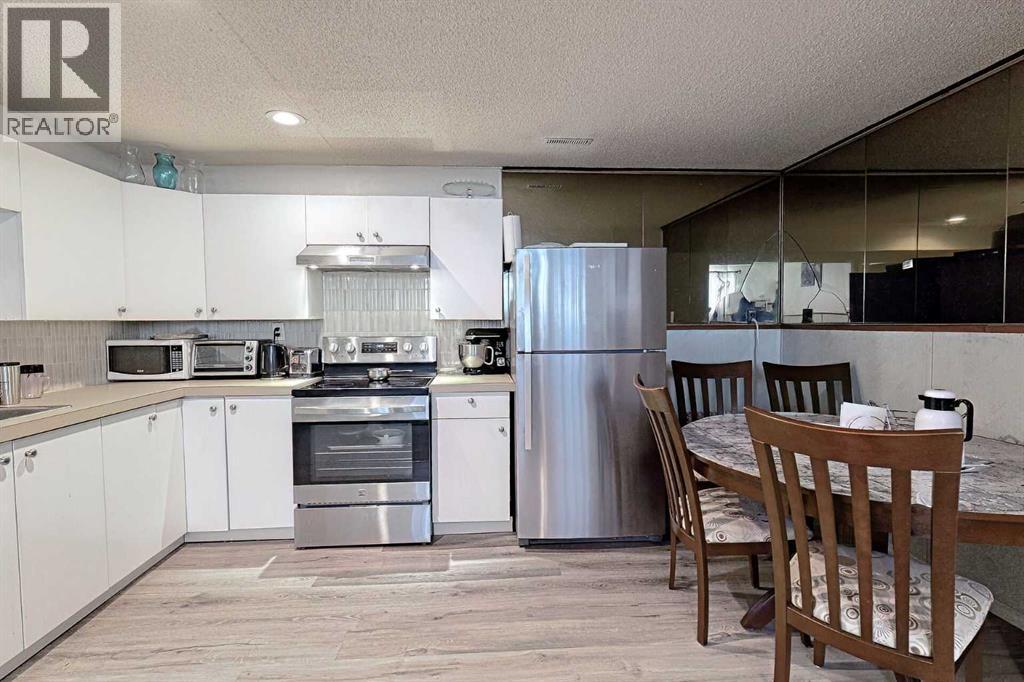 Single Family House Bi-level for Sale in  Rundlehorn Drive NE Rundle Calgary 