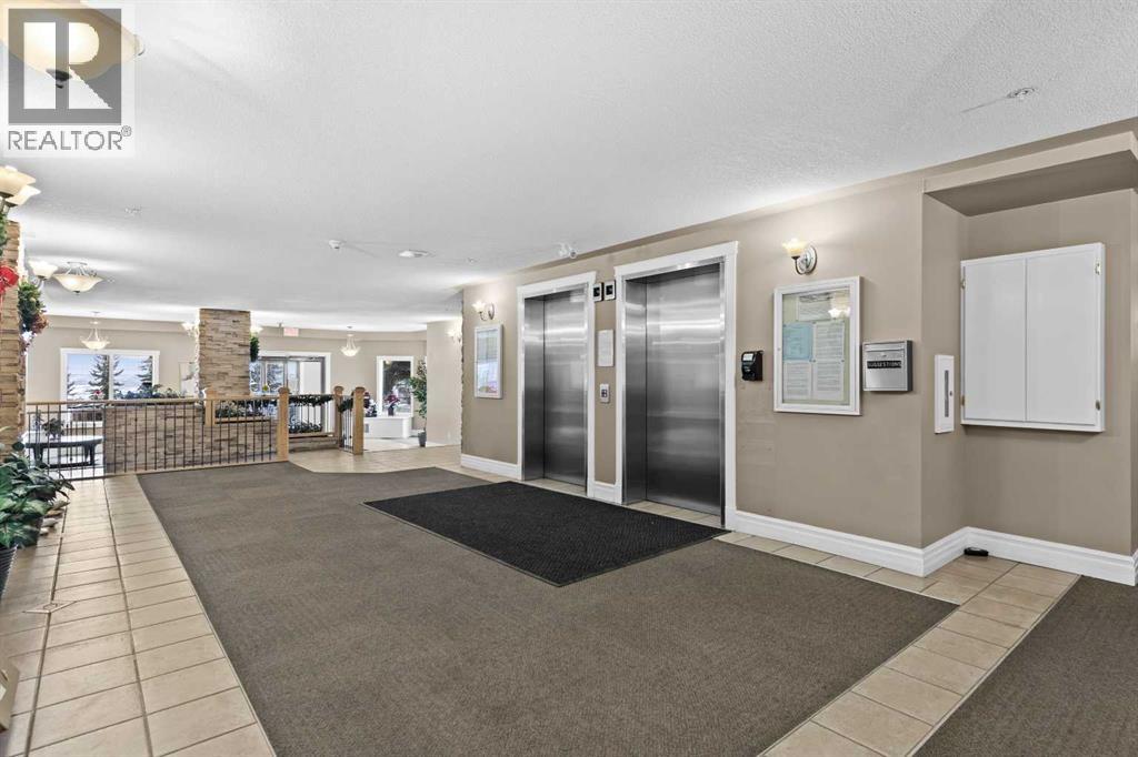 Single Family House for Sale in   Rocky Vista Park NW Rocky Ridge Calgary 