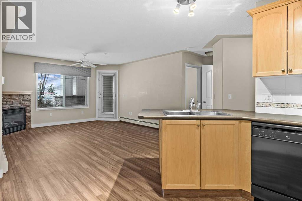 Single Family House for Sale in   Rocky Vista Park NW Rocky Ridge Calgary 