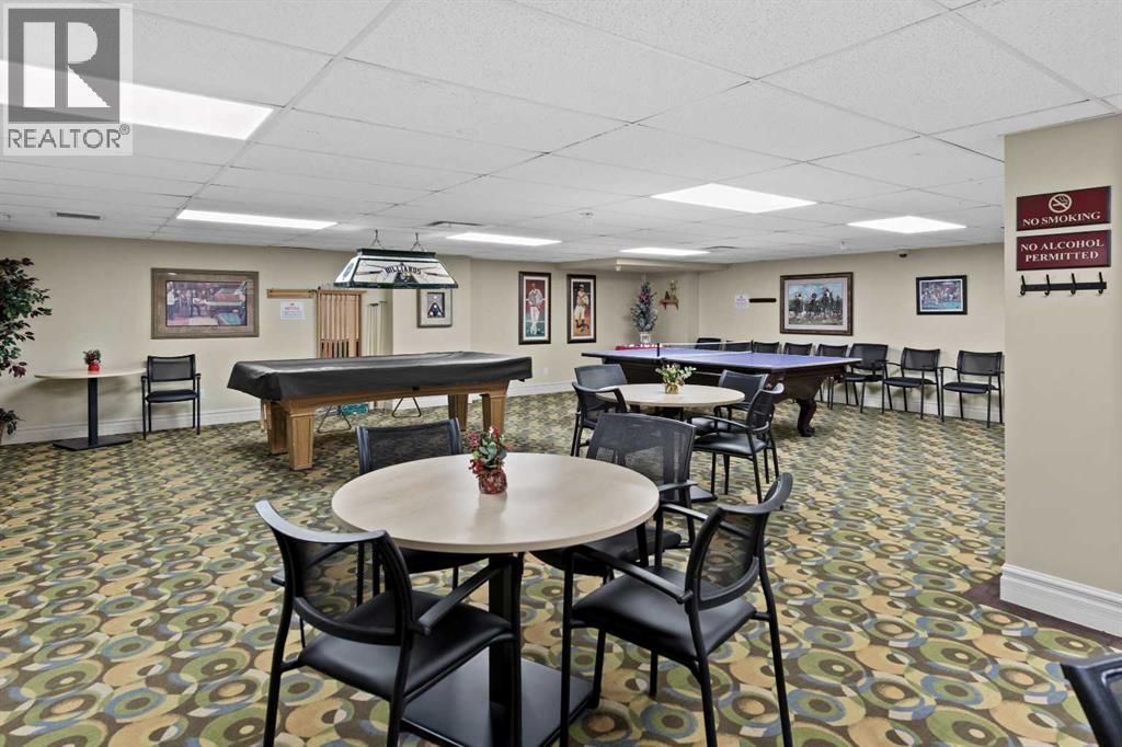 Single Family House for Sale in   Rocky Vista Park NW Rocky Ridge Calgary 