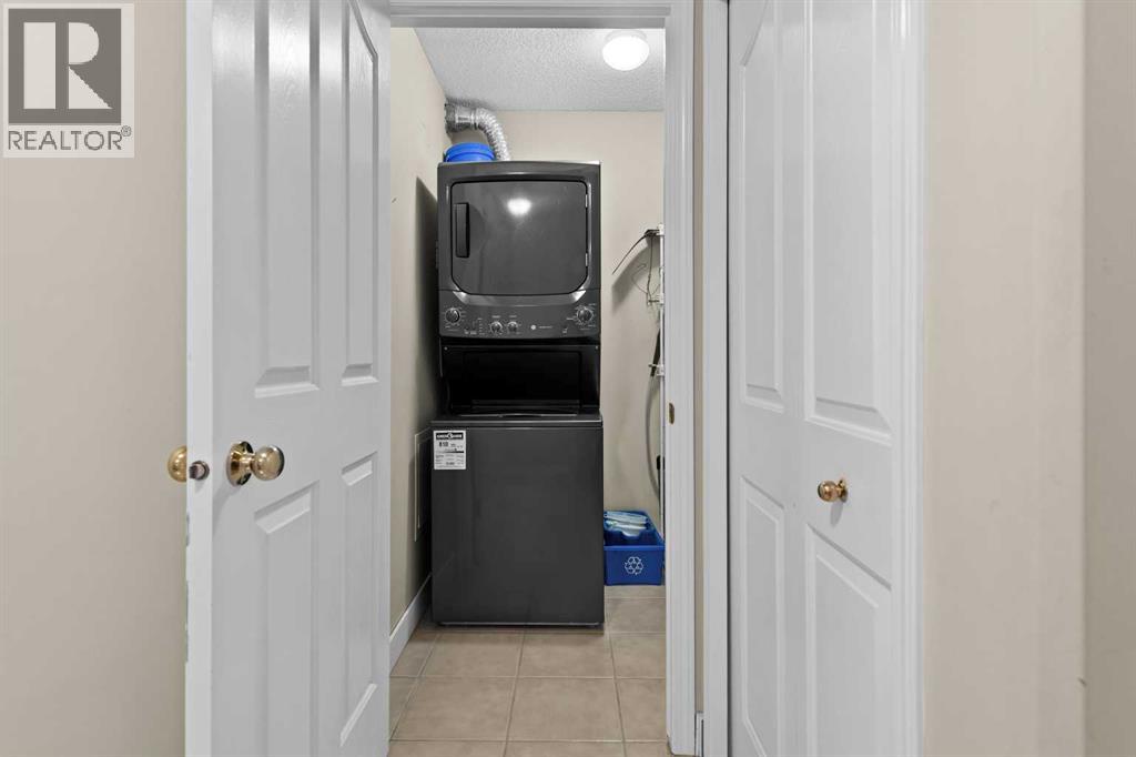 Single Family House for Sale in   Rocky Vista Park NW Rocky Ridge Calgary 