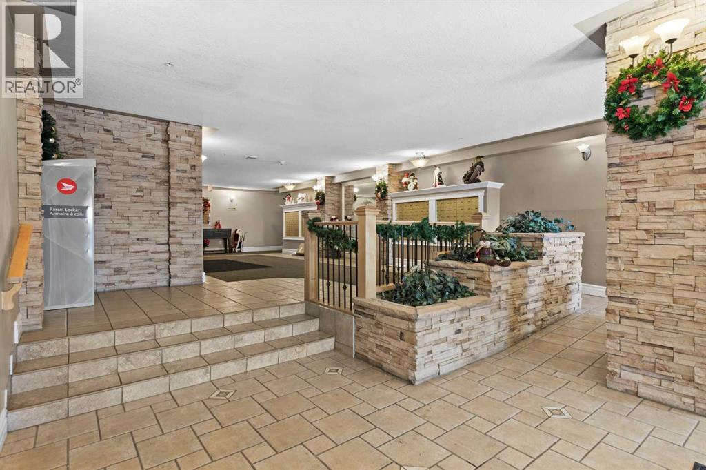 Single Family House for Sale in   Rocky Vista Park NW Rocky Ridge Calgary 